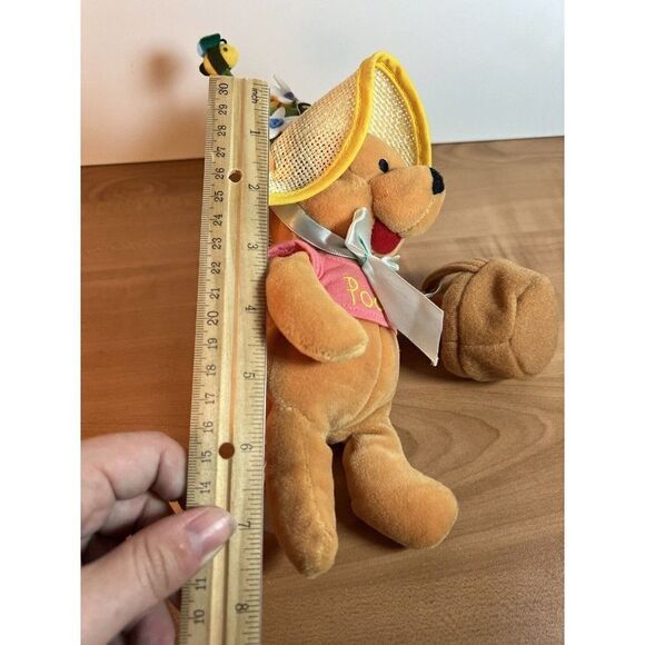 Disney Store Winnie the Pooh Easter Bonnet Bean Bag Plush - Picture 9 of 9